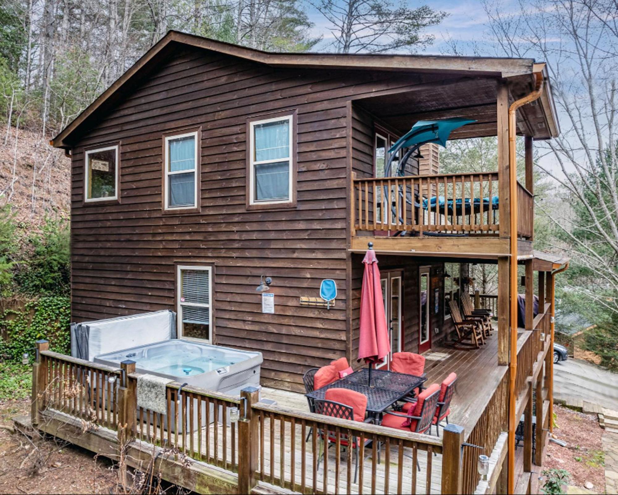 Amazing Creek View Cabin W/ Hot Tub, Firepit & Pool Table Ellijay Esterno foto