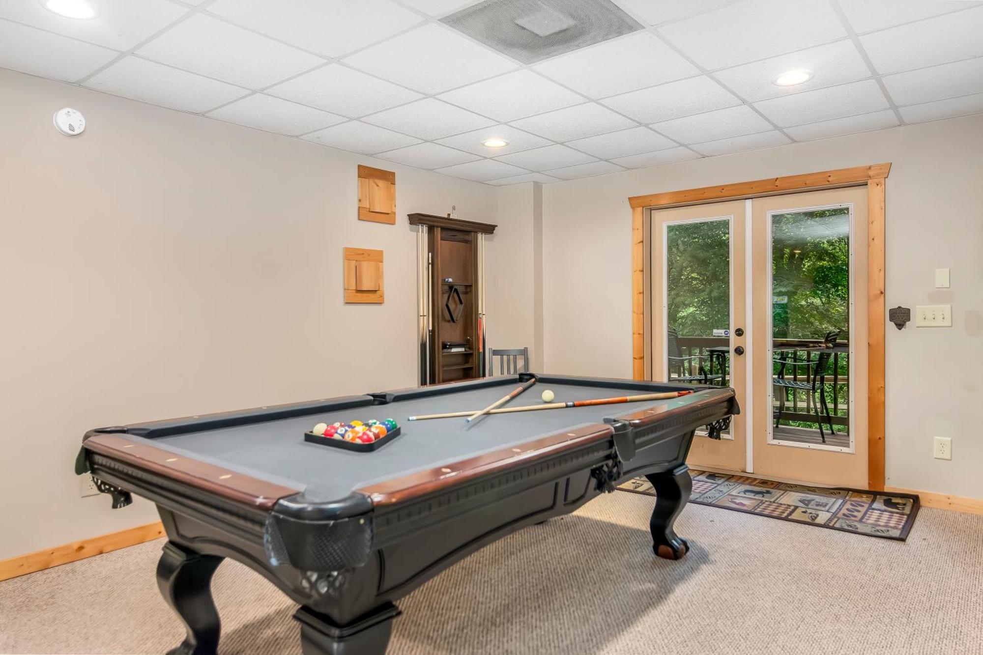 Amazing Creek View Cabin W/ Hot Tub, Firepit & Pool Table Ellijay Esterno foto