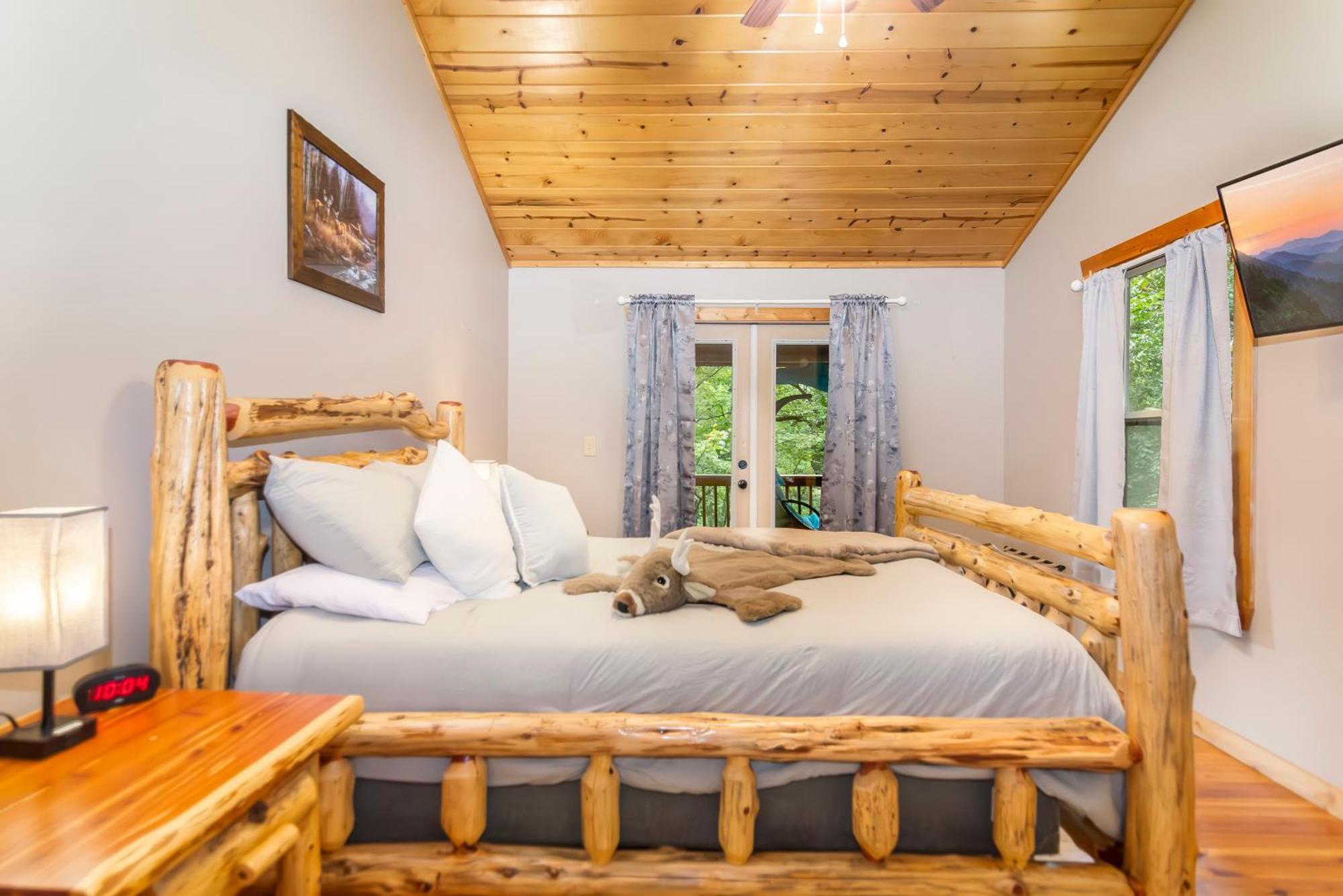 Amazing Creek View Cabin W/ Hot Tub, Firepit & Pool Table Ellijay Esterno foto